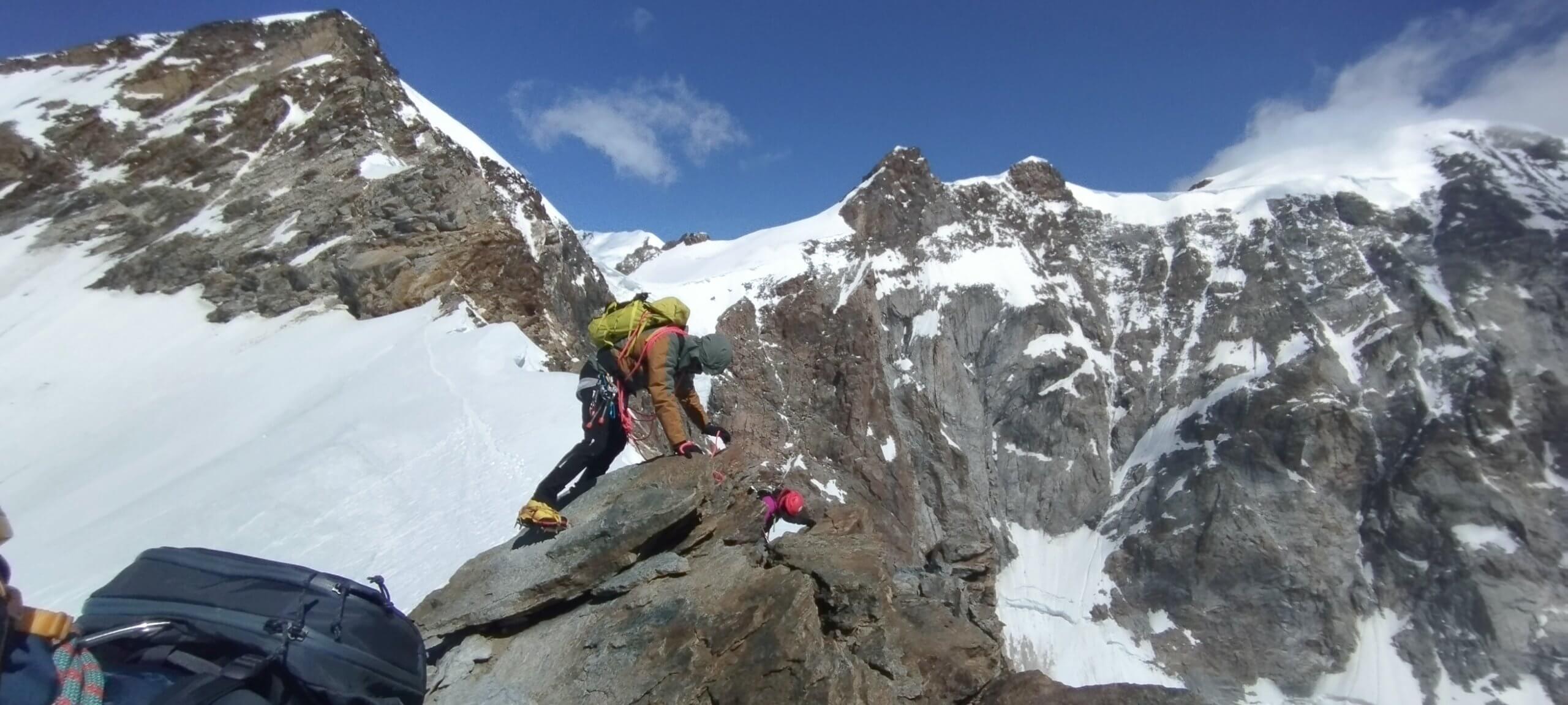 Approche rocheuse vers la Pointe Giordani