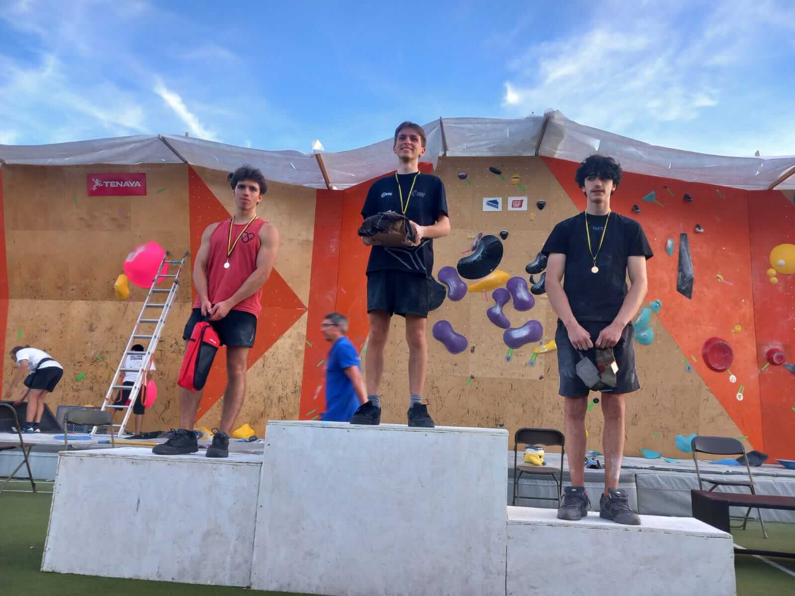 Vincent Perron sur le podium - 1er U19H Bleau Boulder Session 2026
